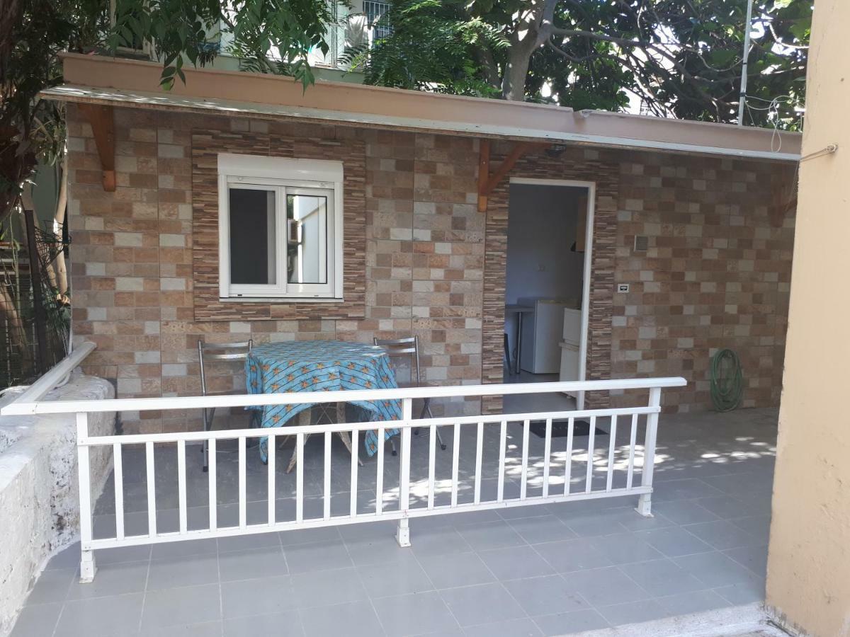 Vivian'S Small House Apartment Rhodes City Exterior photo