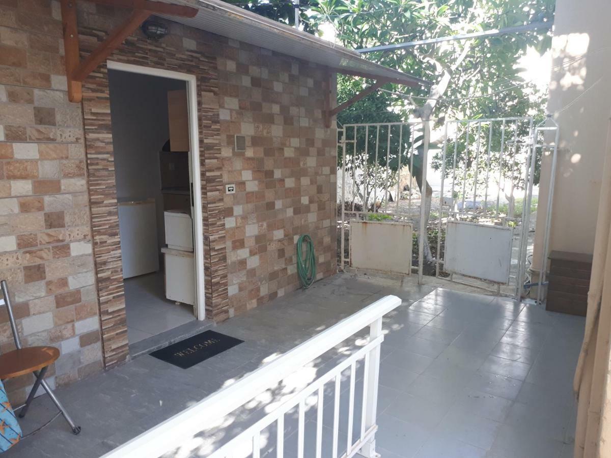 Vivian'S Small House Apartment Rhodes City Exterior photo